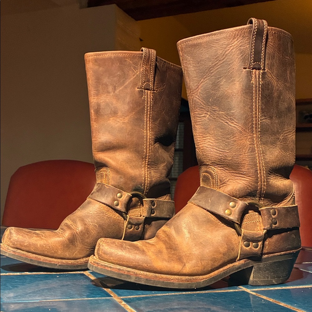 Frye Women’s Distressed Brown Leather Western Boots